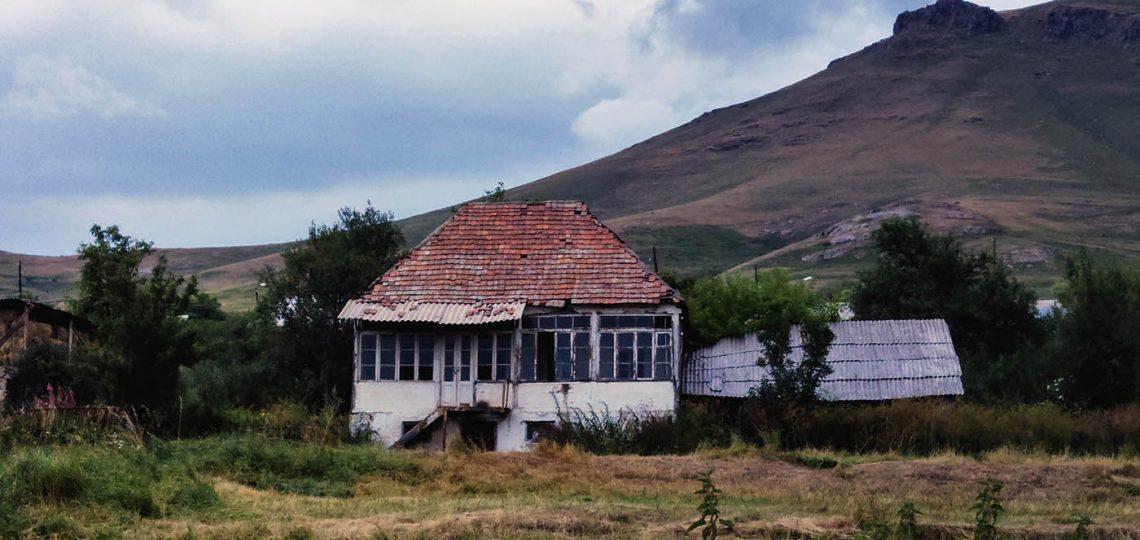 Abandoned house in Yaghdan village. Լքված տուն Յաղդան գյուղում