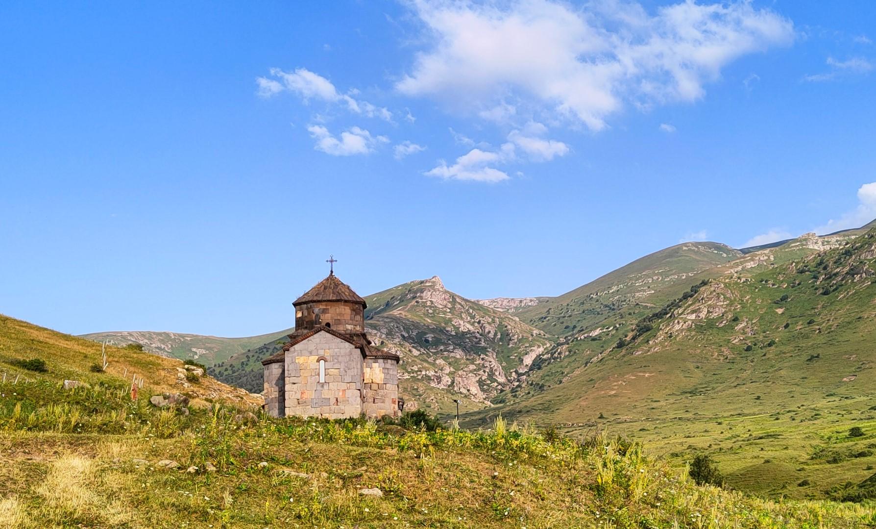 Panoramic view of Dorbandavank and surrounding areas