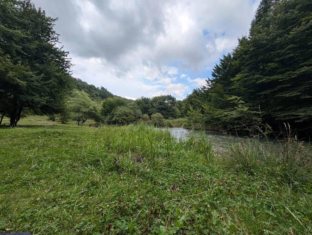 Riverside Heaven - Stepanavan. Great place for picnics, hiking and barbecue parties. 